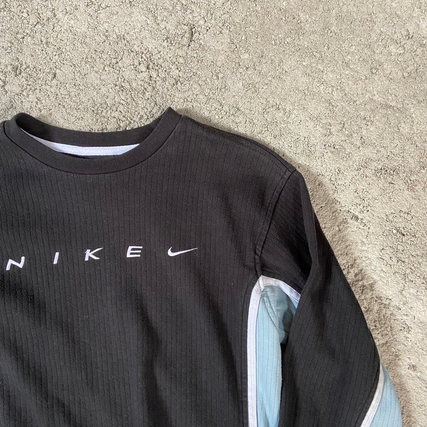 Cropped Boxy Nike Sweater/ S