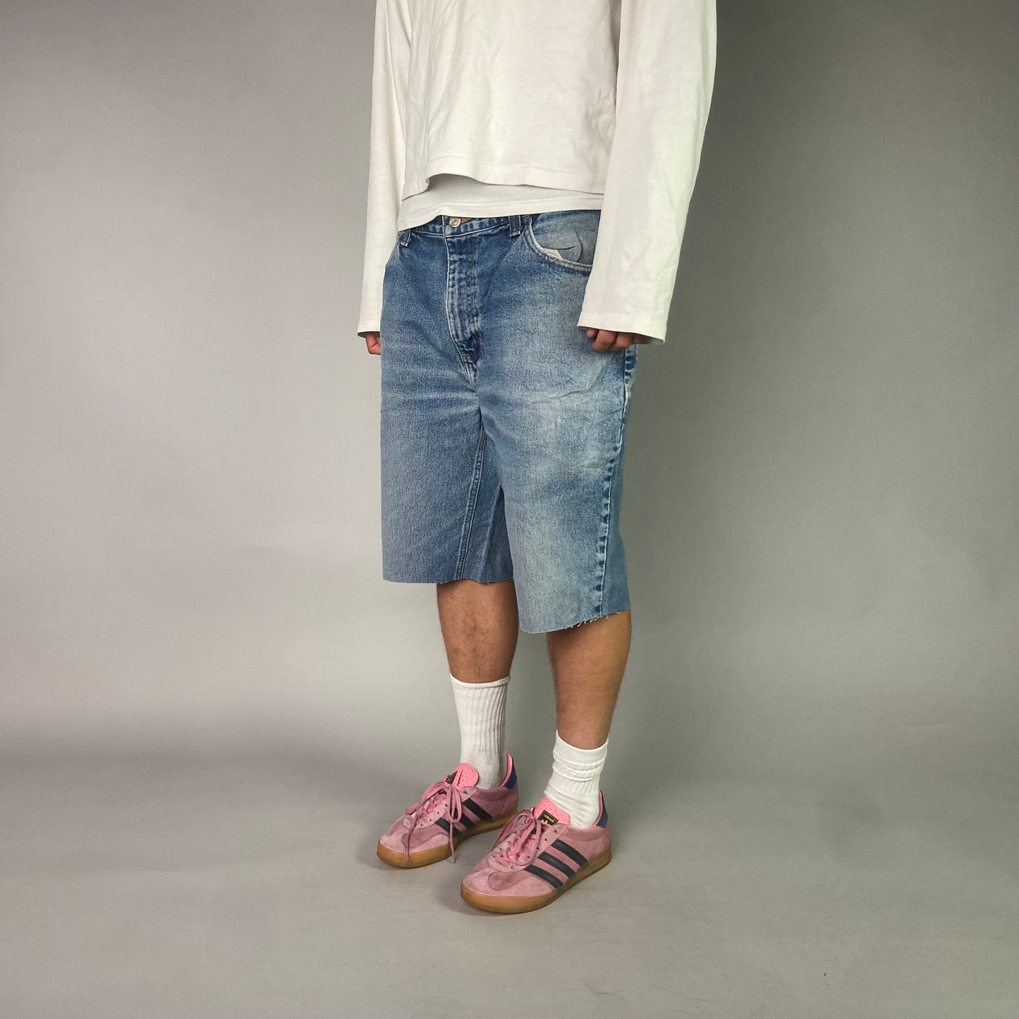 Vintage Carhartt Cut Off Jorts/ 36 (L)