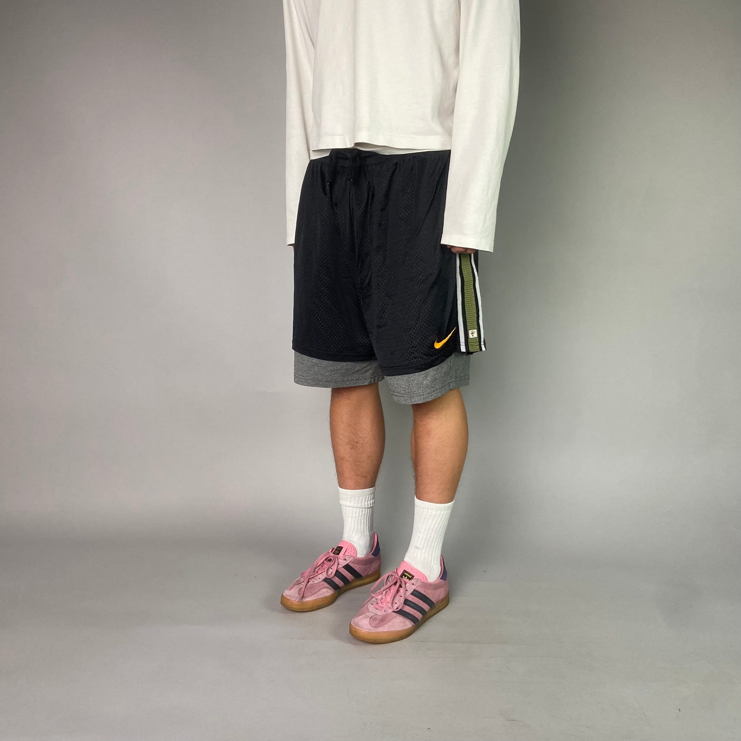 Vintage Nike Mesh Basketball Shorts/ L