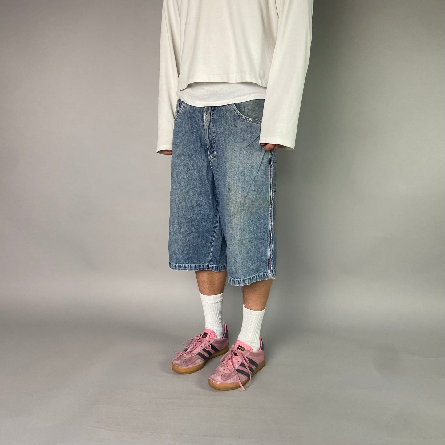 Vintage Hip Hop Jorts/ 32 (M)