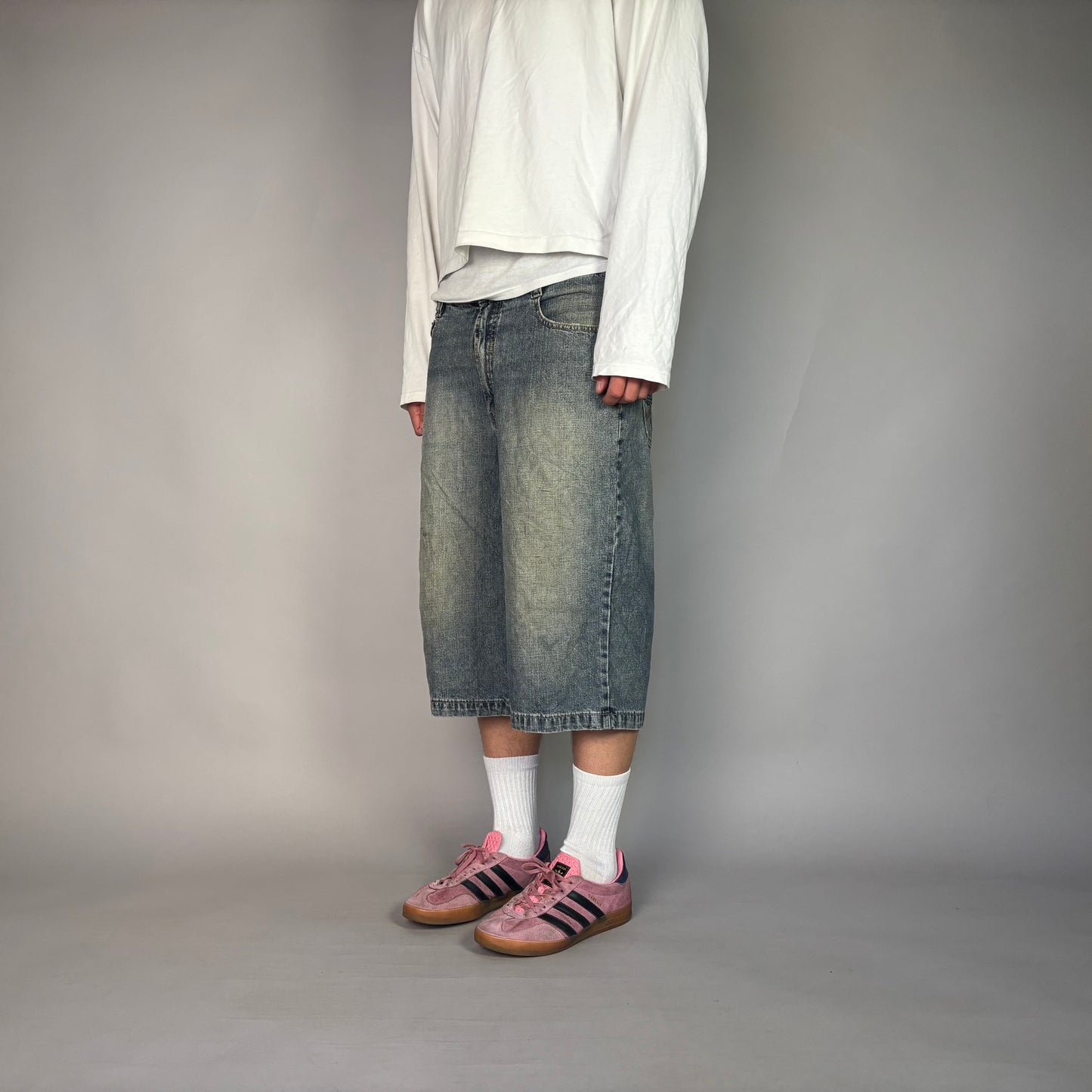Vintage Hip Hop Jorts/ 30 (S)