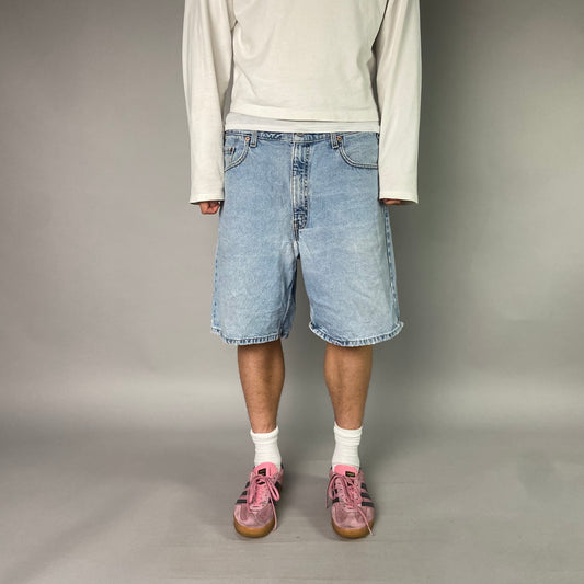 Vintage Levis 550 Jorts/ 36 (L)